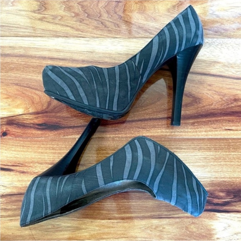 Carlos by Carlos Santana Black Zebra Print Heels